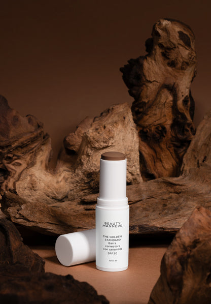CC Stick THE GOLDEN STANDARD Corrector + Barrera + SPF 30